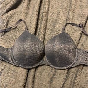 Victoria’s Secret 32D push up